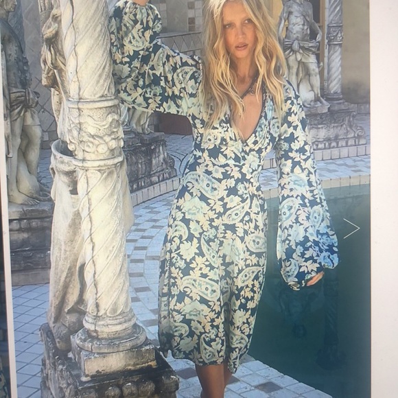 Night Moves Silk Satin Balloon Sleeve Midi Dress - Picture 5 of 7